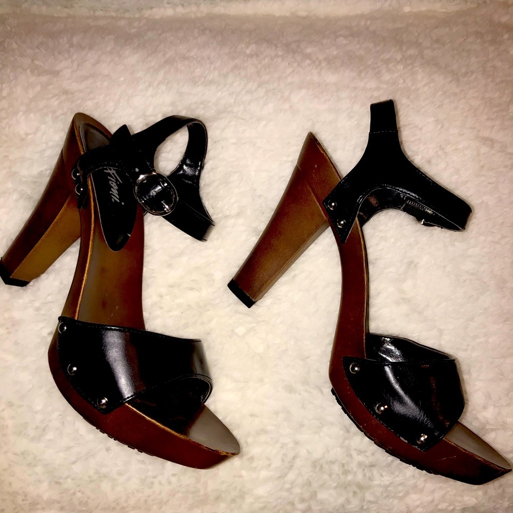 Fioni Wooden and Leather Heels
